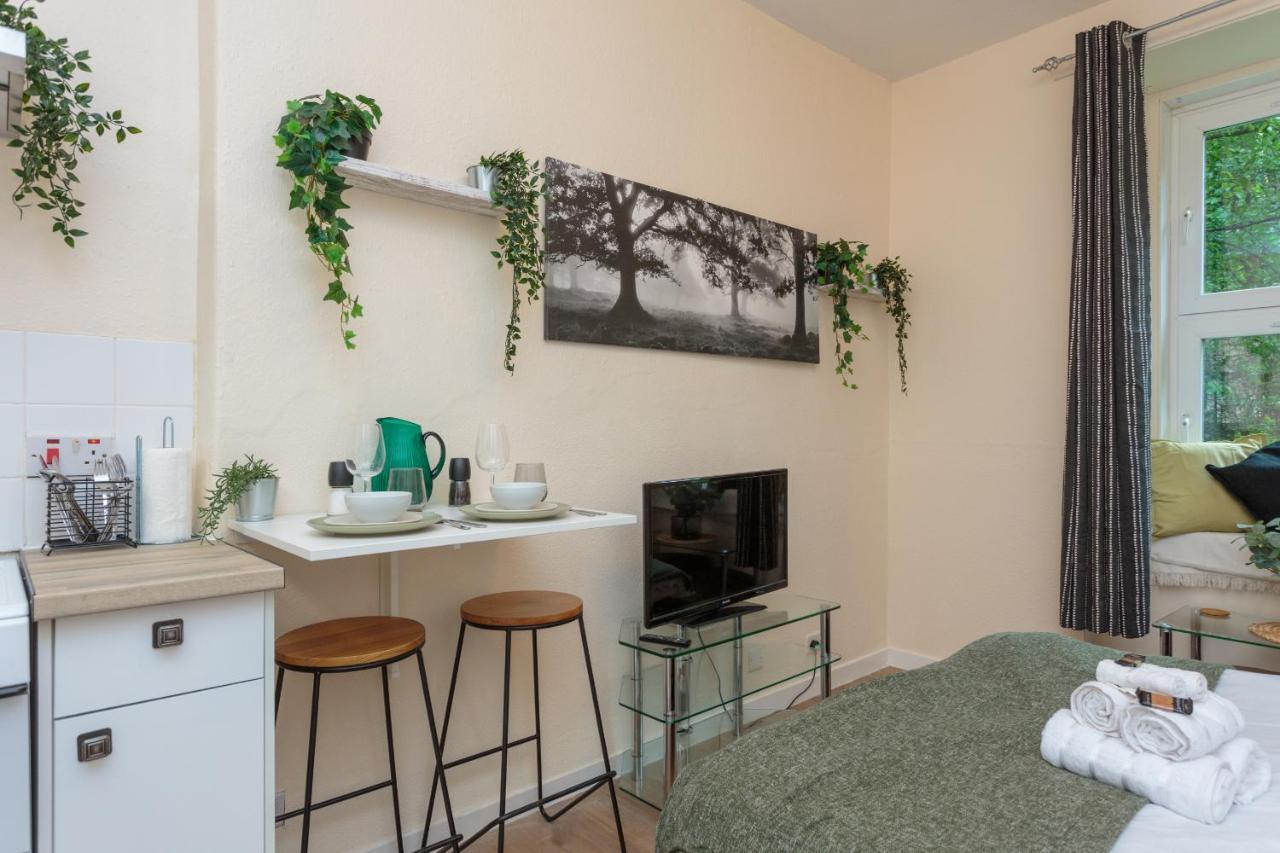 Cozy 1B Groundfloor - 8 Minute From City Centre Edinburgh Buitenkant foto
