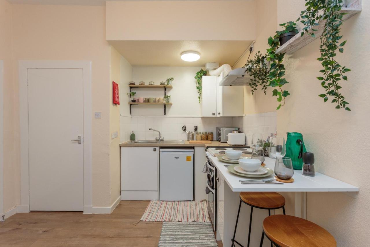 Cozy 1B Groundfloor - 8 Minute From City Centre Edinburgh Buitenkant foto