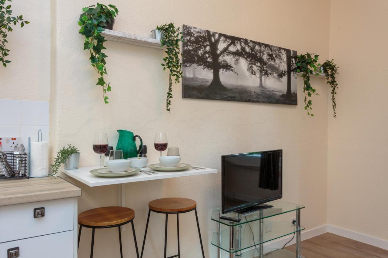 Cozy 1B Groundfloor - 8 Minute From City Centre Edinburgh Buitenkant foto